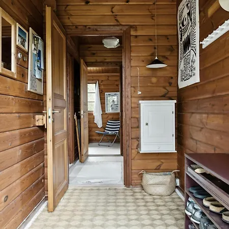 Marvelous Log House By Anholt's Desert